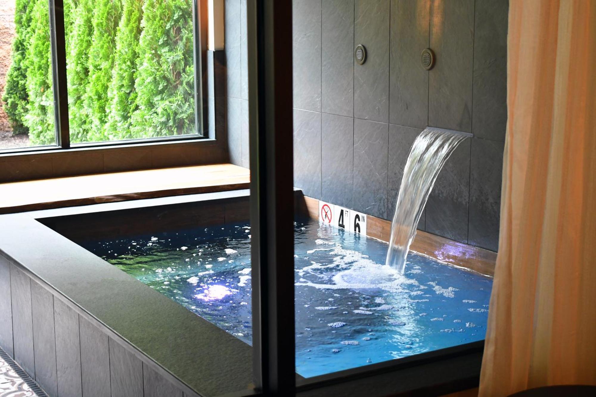The Swiftwater Hotel Eksteriør billede